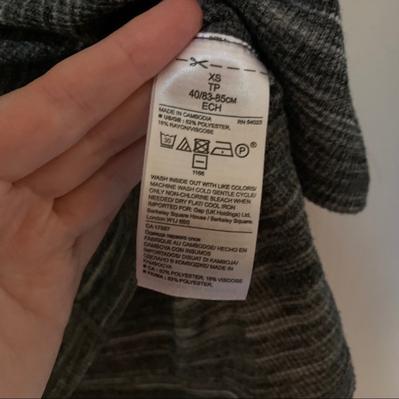 Banana Republic layering turtleneck - Picture 5 of 5